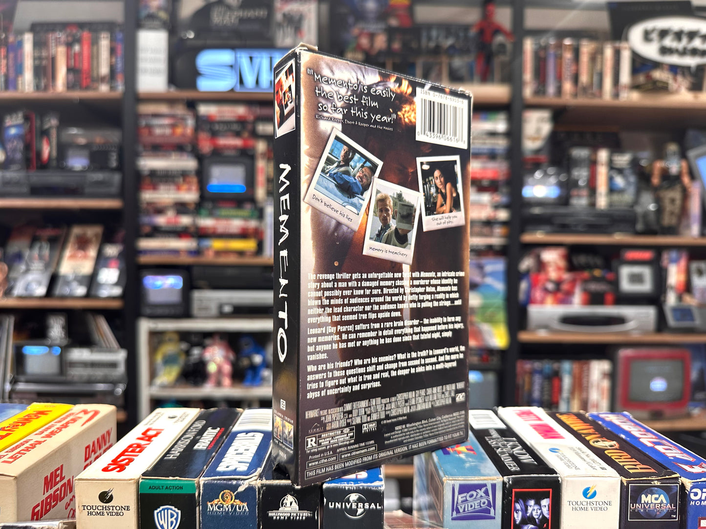 VHS ビデオテープ 輸入盤 メメント Memento 海外版 USA アメリカ ヴィンテージ クリストファー・ノーラン ビデオ 紙ジャケ