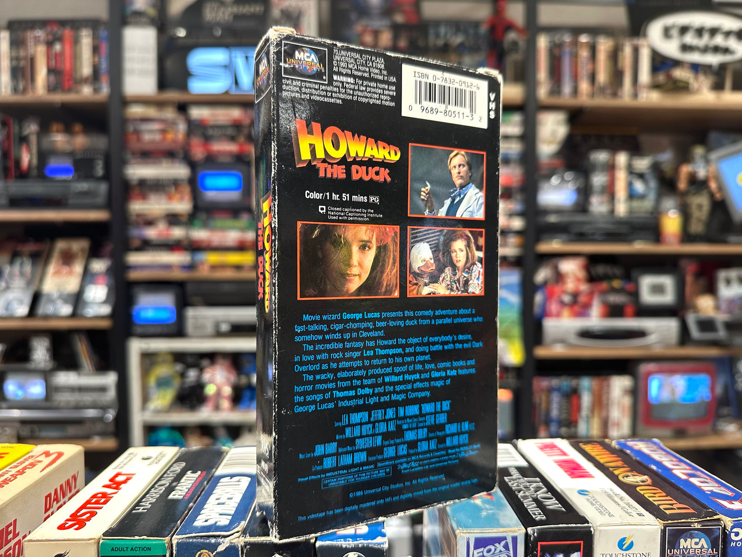 VHS ビデオテープ 輸入版 ハワード・ザ・ダック Howard the Duck 海外版 USA アメリカ ヴィンテージ ビデオ ジョージルーカス 紙ジャケ