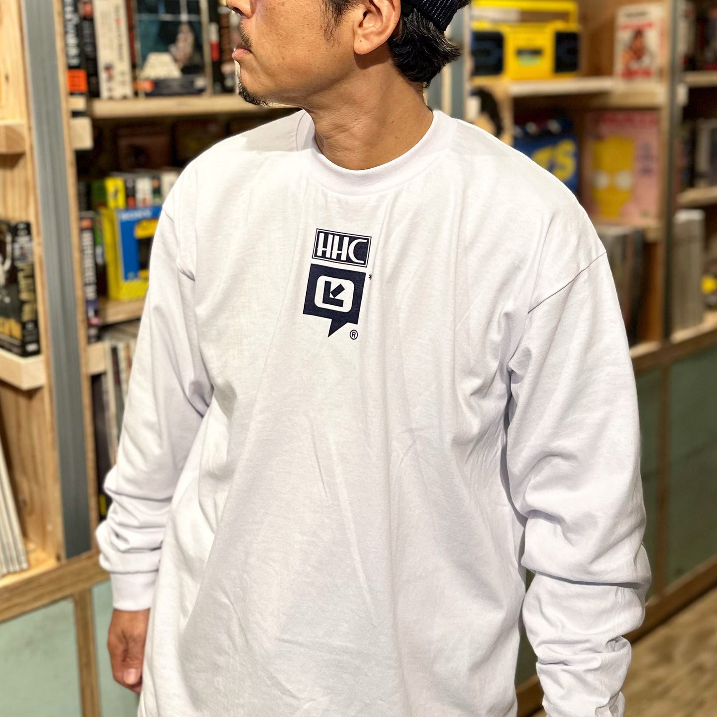 VHS ロンT「HHC 髭髭倶楽部」 x 「LIPIT-ISCHTAR」コラボTシャツ higehigeclub リピト・イシュタールhhc ポロクラブ ホワイト