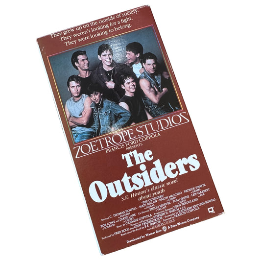 VHS ビデオテープ 輸入版 アウトサイダー The Outsiders 海外版 USA アメリカ ヴィンテージ ビデオ 紙ジャケ