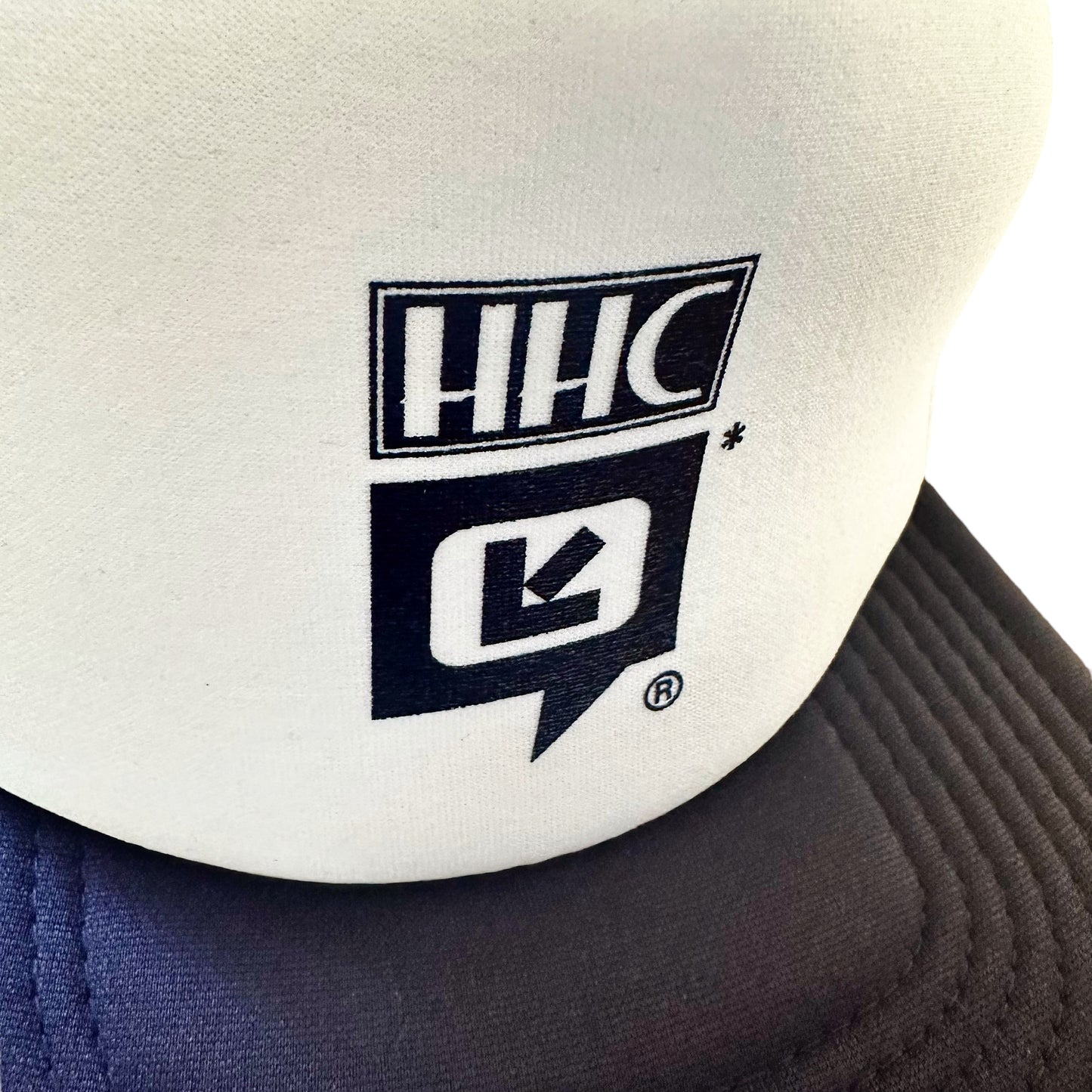 CAP「HHC 髭髭倶楽部」 x 「LIPIT-ISCHTAR」コラボ メッシュキャップ higehigeclub リピト・イシュタール hhc OTTO ネイビー/ホワイト