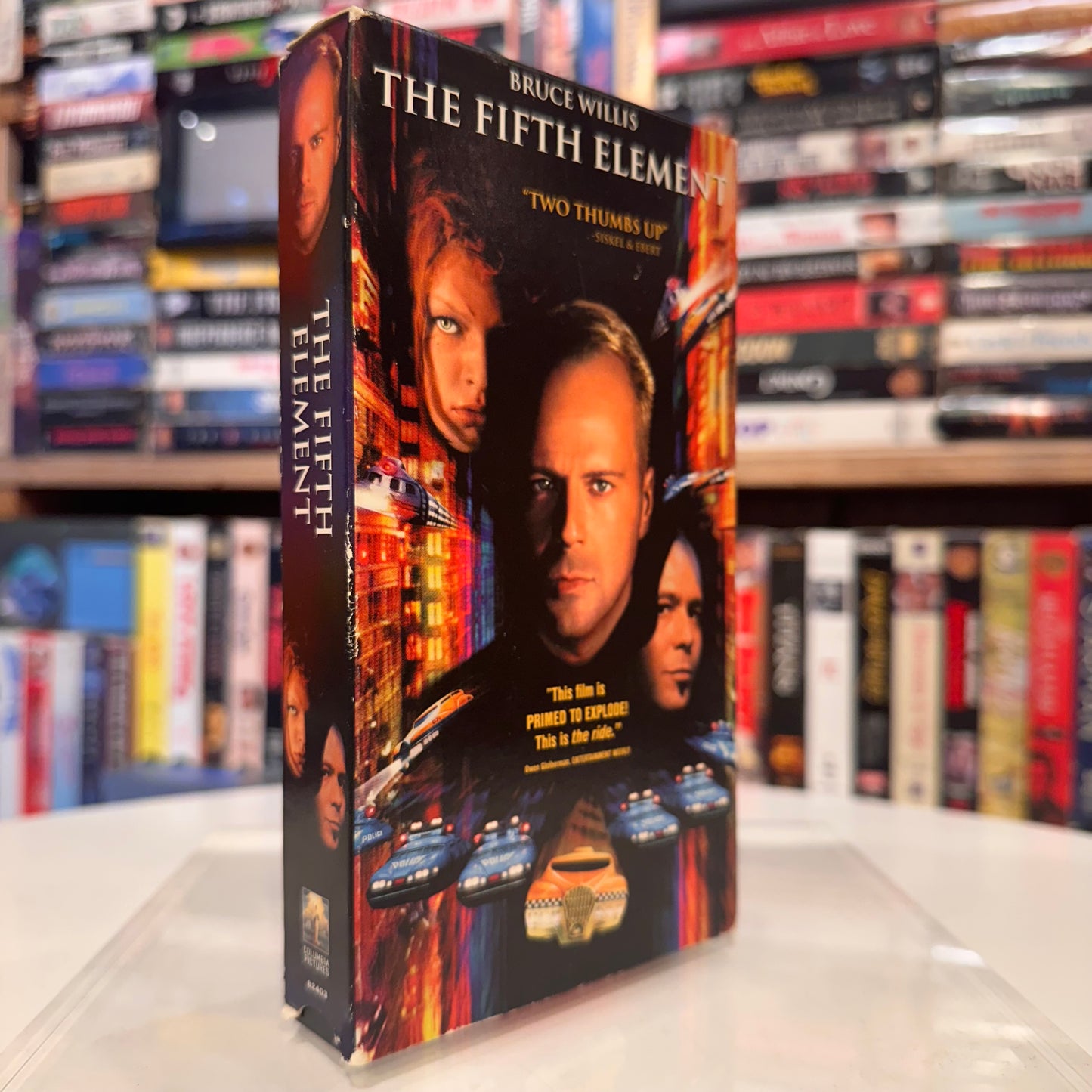 VHS ビデオテープ 輸入盤 THE FIFTH ELEMENT フィフス・エレメント 海外版 ブルース・ウィルス USA アメリカ ビデオ 紙ジャケ
