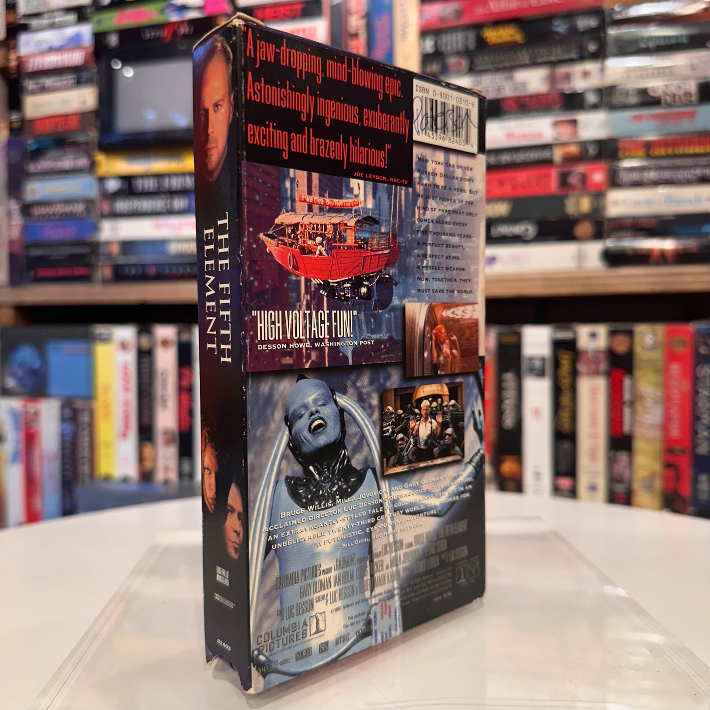 VHS ビデオテープ 輸入盤 THE FIFTH ELEMENT フィフス・エレメント 海外版 ブルース・ウィルス USA アメリカ ビデオ 紙ジャケ