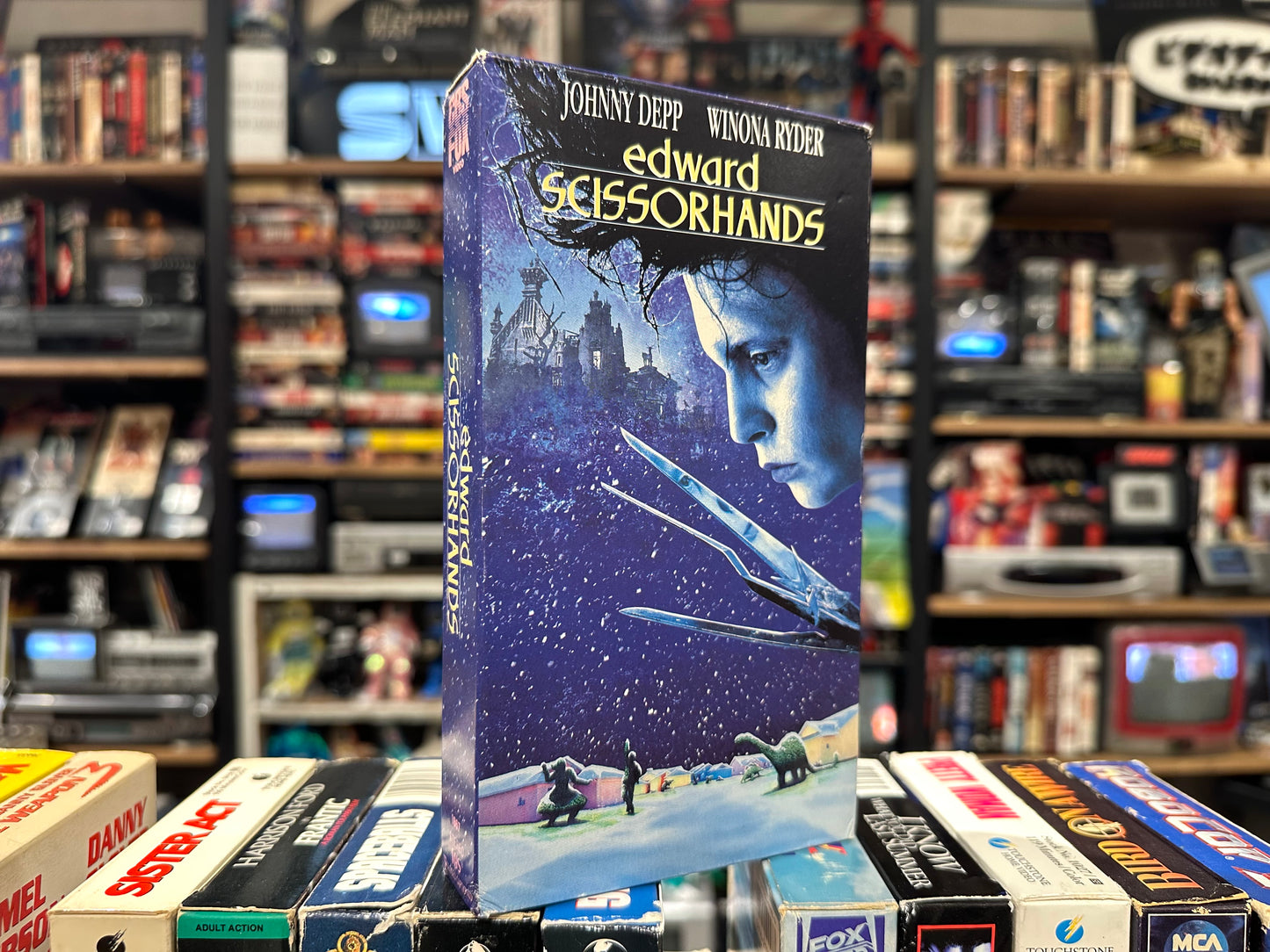 VHS ビデオテープ 輸入版 シザーハンズ Edward Scissorhands 海外版 USA ホラー コメディ アメリカ ジョニー・デップ ティム・バートン ヴィンテージ ビデオ 紙ジャケ
