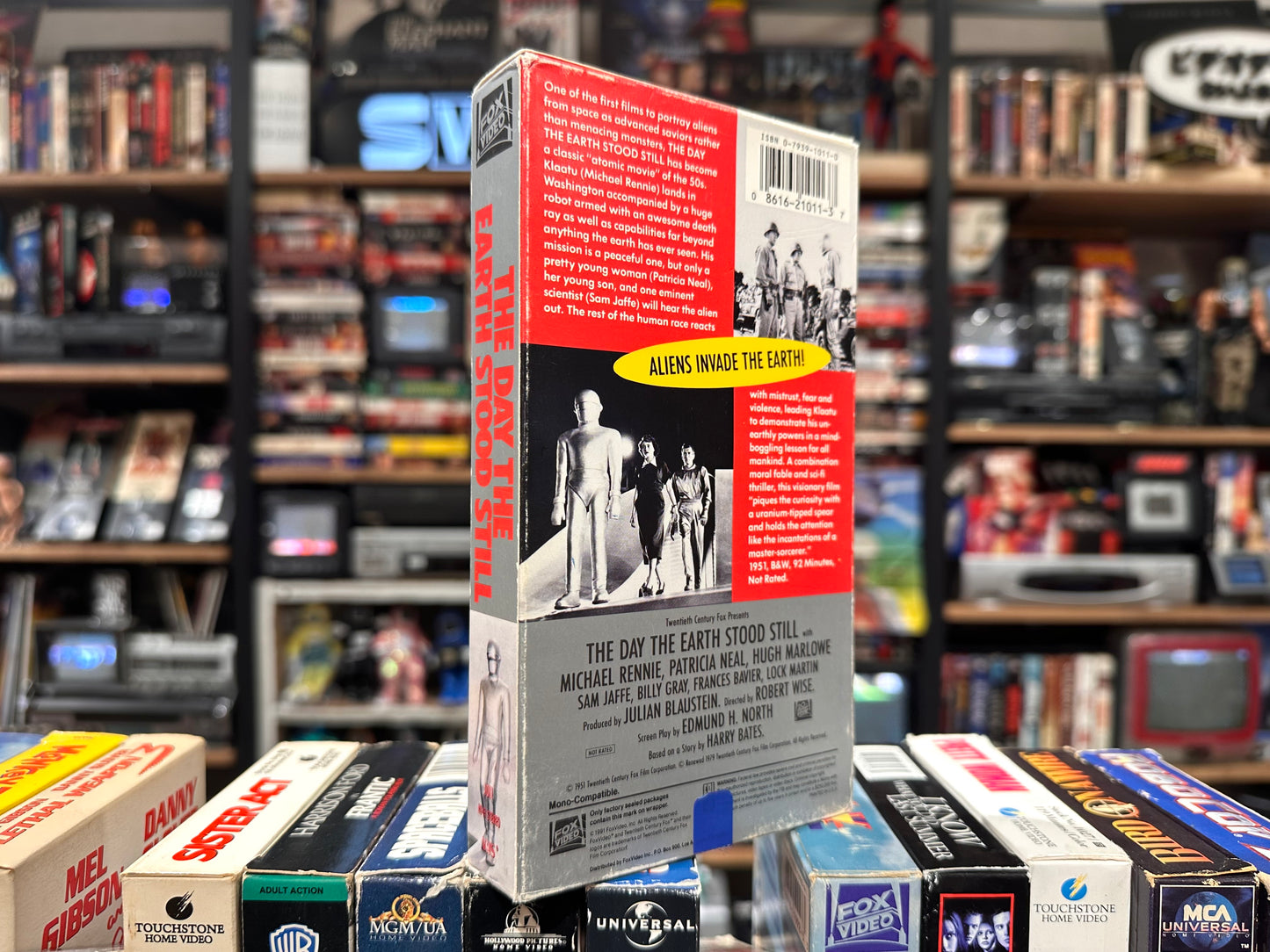 VHS ビデオテープ 輸入版 地球の静止する日 The Day the Earth Stood Still 海外版 USA ホラー コメディ アメリカ SF ヴィンテージ ビデオ 紙ジャケ